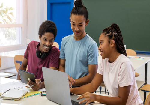 Tài liệu IELTS cho người mới bắt đầu: Cách chọn đúng để xây nền vững và học không bị quá tải