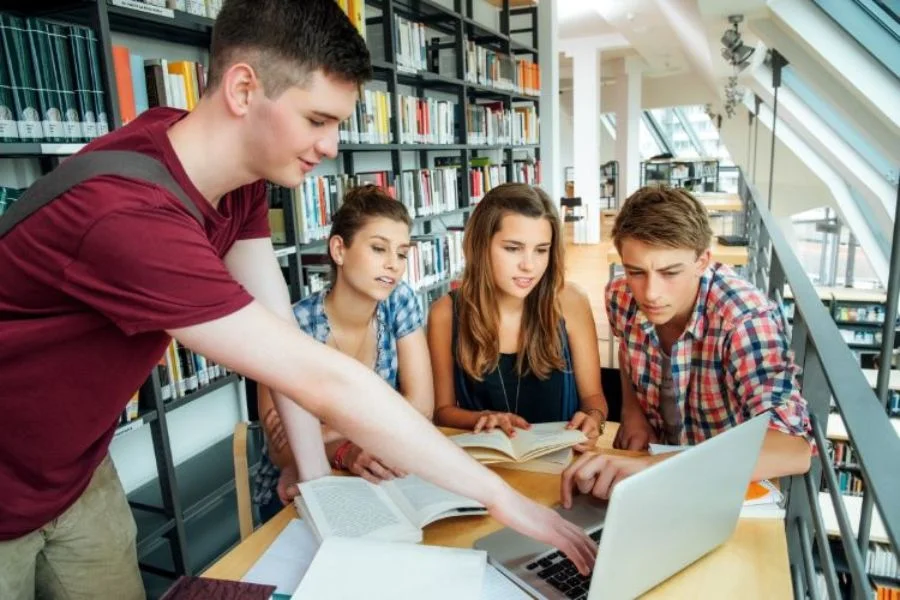 Giáo trình từ vựng Pre-IELTS: Cách chọn tài liệu đúng để xây vốn từ nền tảng và dùng được trong bài thi