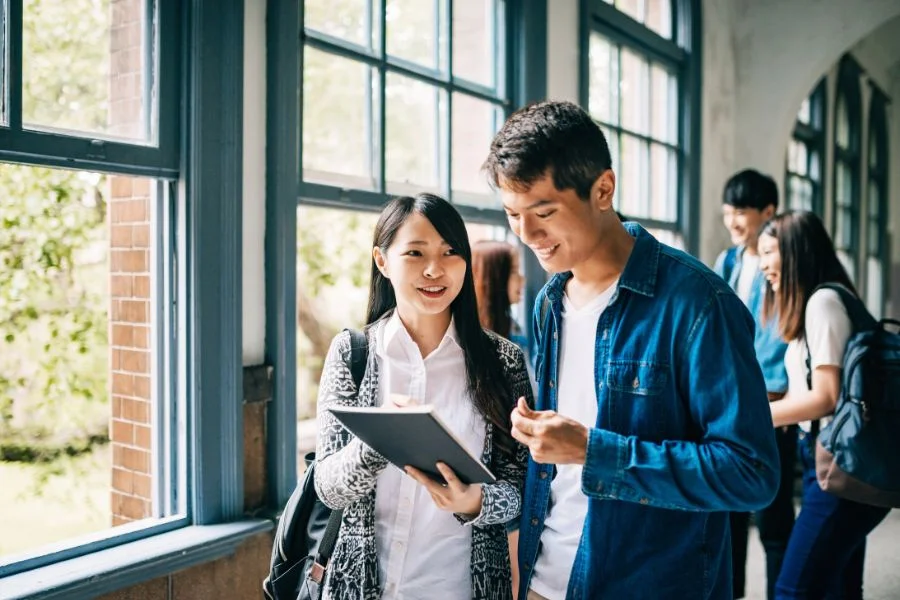 Giáo trình IELTS từ 6.5 lên 7.0: Cách chọn tài liệu tinh chỉnh kỹ năng để bứt phá band điểm